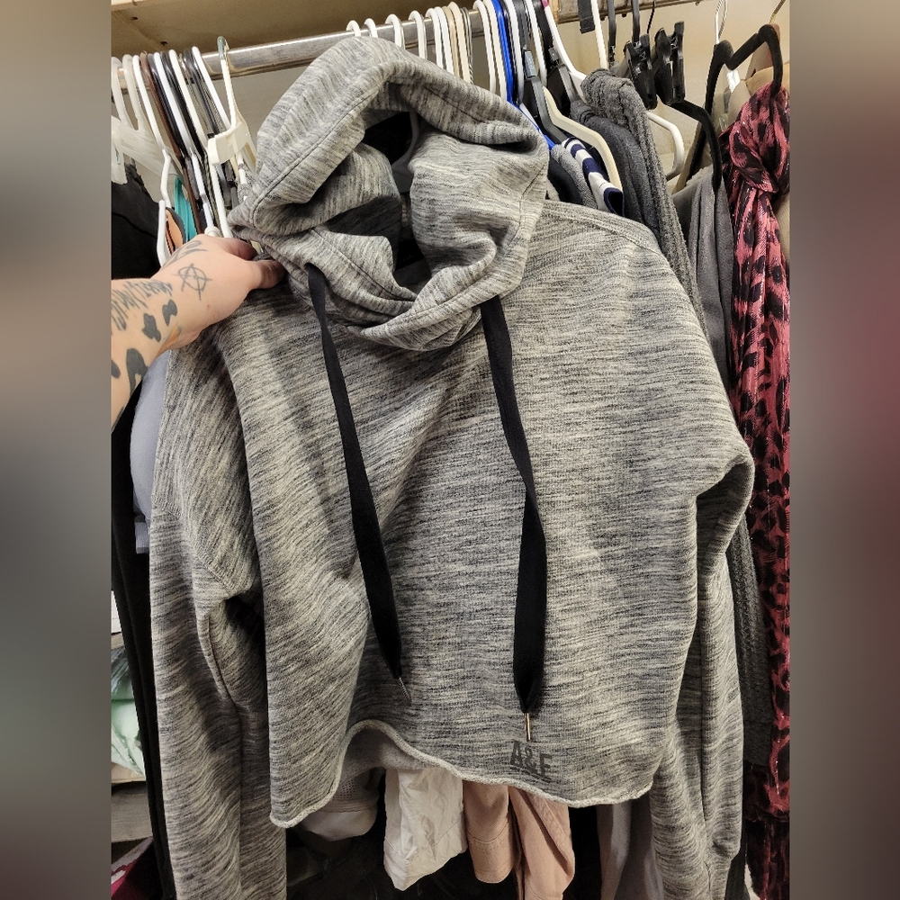 Abercrombie & Fitch Gray Marled Pullover Hoodie Crop Top Size Small